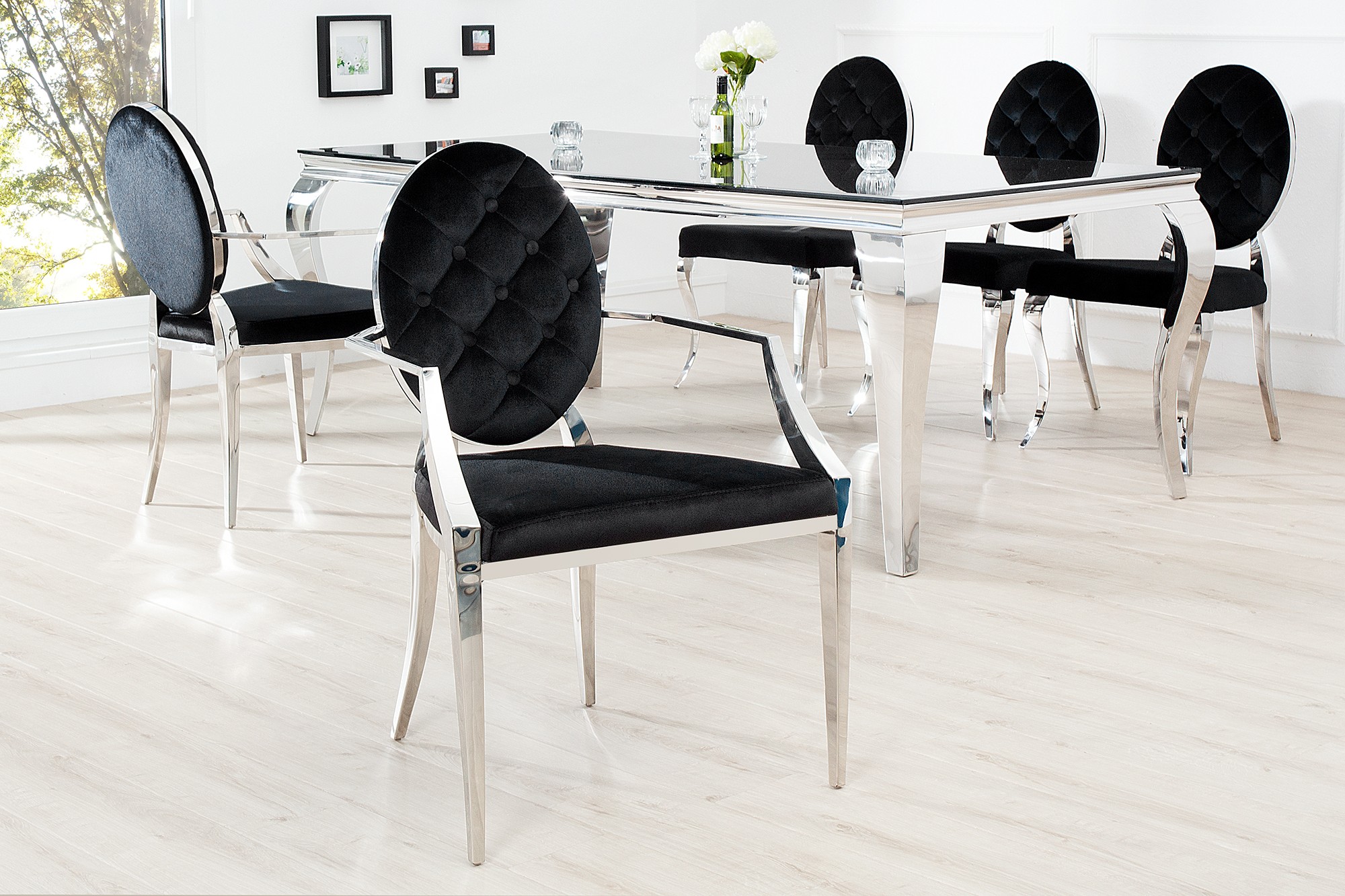 Estila Luxusná jedálenská stolička Modern Barock II čierna s opierkami