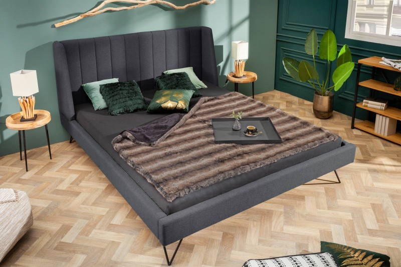 Estila Dizajnová čalúnená manželská posteľ Taxil Mode s poťahom v antracitovej farbe 160x200cm