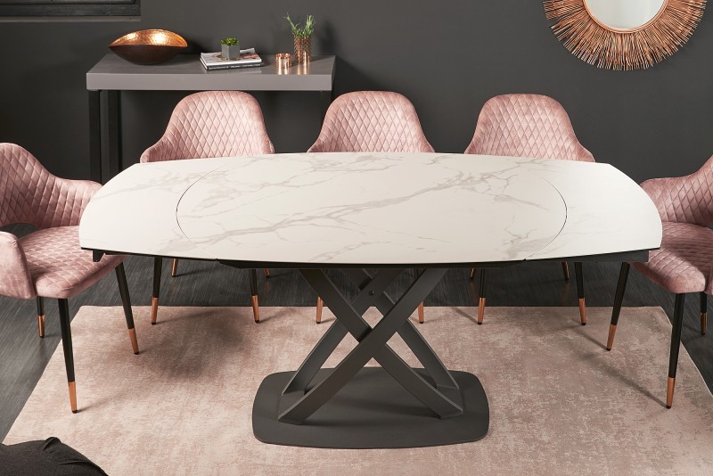 Estila Moderný rozkladací oválny jedálenský stôl Lutz s vrchnou doskou s mramorovým dizajnom a čiernymi kovovými nožičkami 190cm