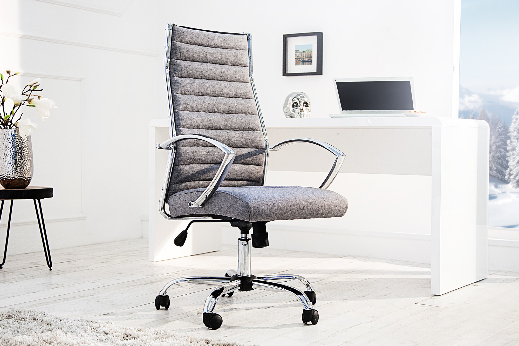Estila Moderná kancelárska stolička Big Deal v sivej farbe s kovovou konštrukciou s nastaviteľnou výškou 107-117cm