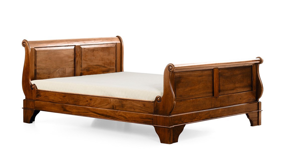 Estila Rustikálna luxusná manželská posteľ M-VINTAGE z masívneho dreva s vyrezávanými nožičkami 165cm