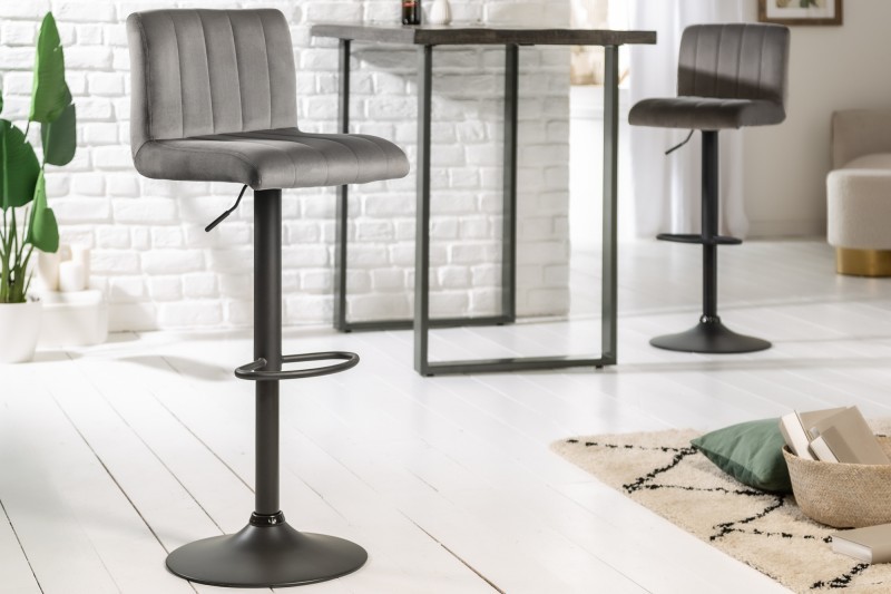 Estila Dizajnová čalúnená barová stolička Portland so sivým zamatovým poťahom 109cm