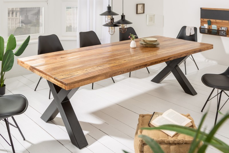 Estila Industriálny masívny jedálenský stôl Steele Craft s prekríženými čiernymi nohami z kovu 240cm