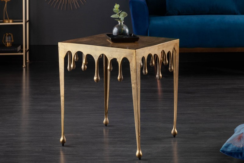 Estila Art-deco príručný stolík Liquid Line zlatej farby z kovu 50cm