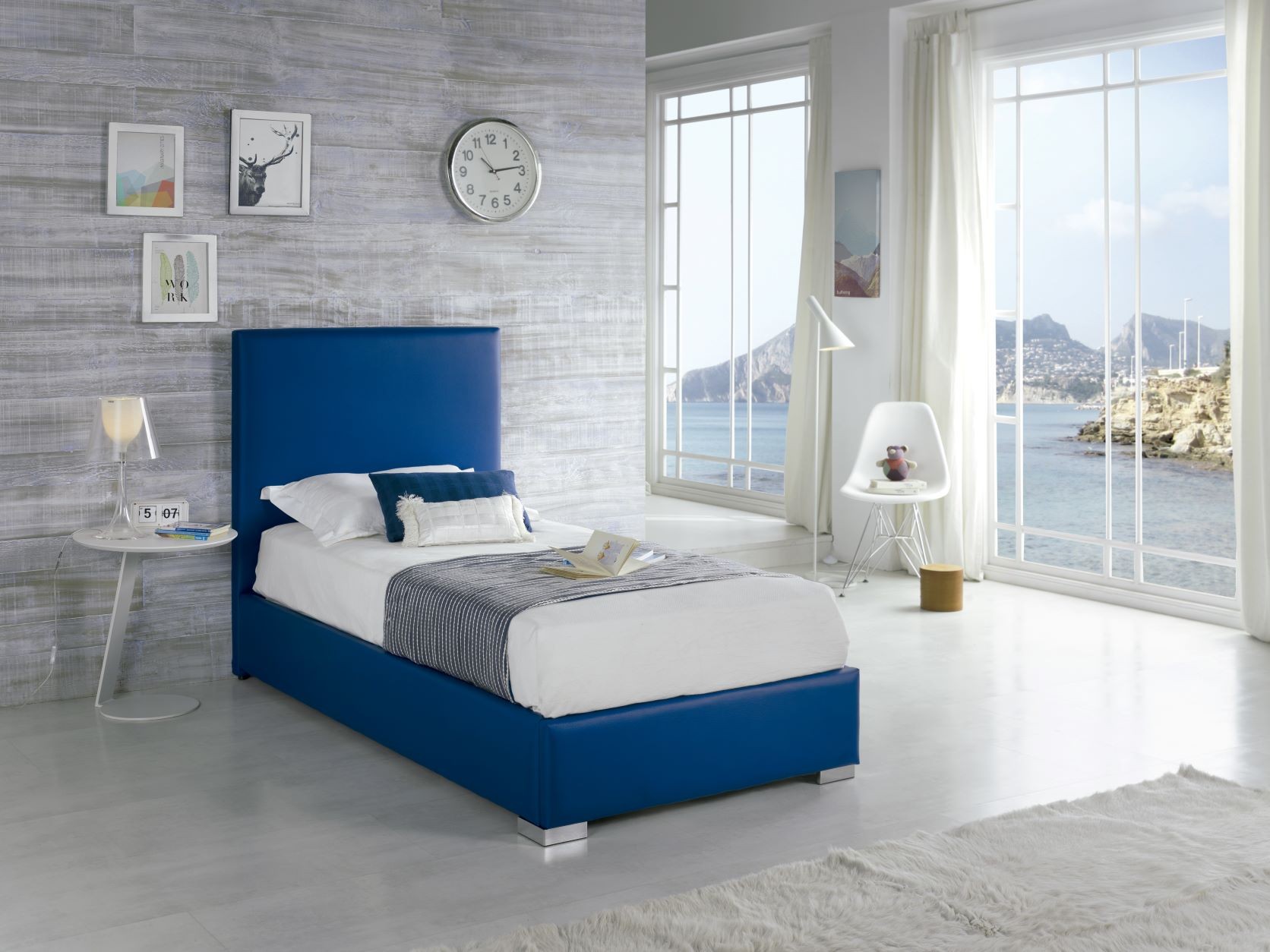 Estila Moderná kožená posteľ Piccolo s modrým poťahom 90-105cm