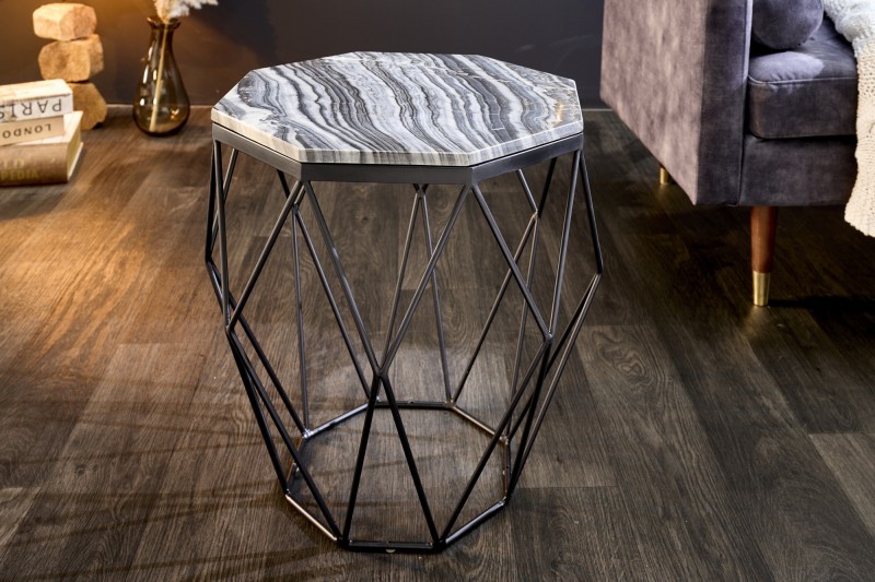 Estila Moderný príručný stolík Diamond Marble s mramorovou vrchnou doskou a čiernou kovovou podstavou 50cm
