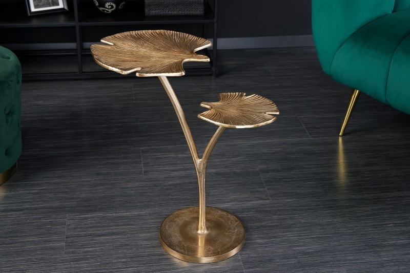 Estila Dizajnový príručný stolík Ginko v art deco štýle s dvoma doskami v tvare listu v zlatej farbe 56cm