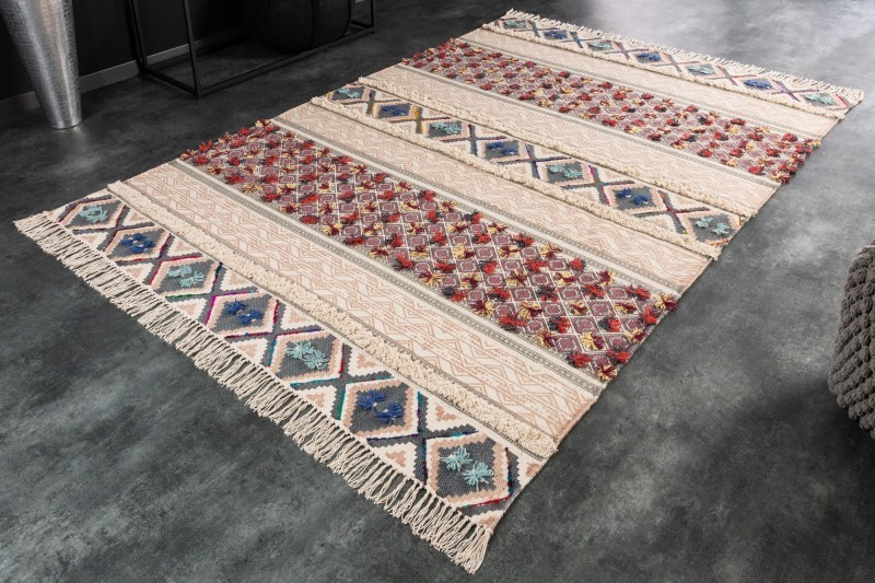 Estila Dizajnový koberec Suna v etno štýle s viacfarebným vzorom 230cm