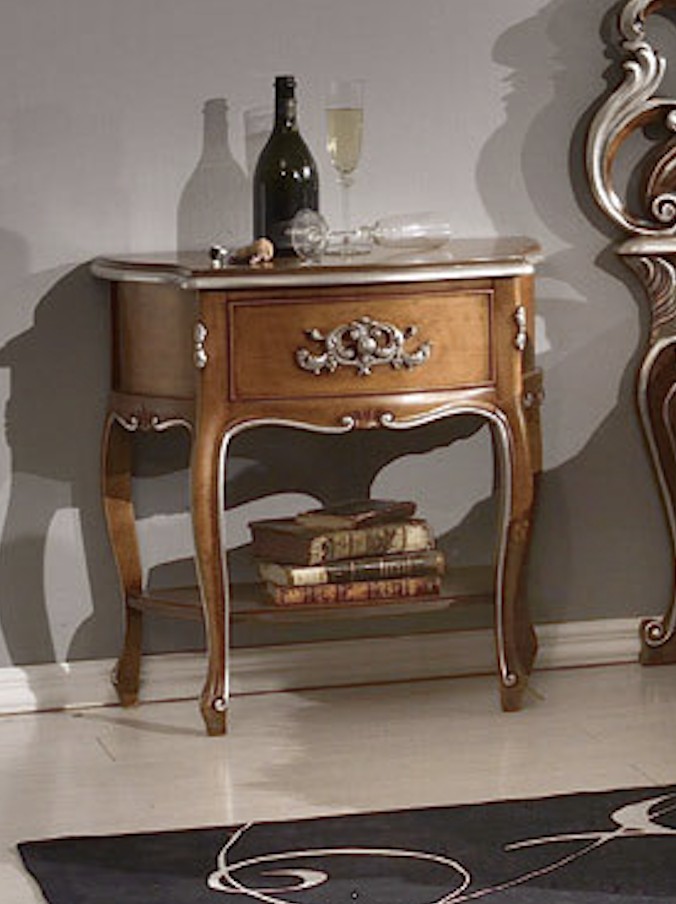 Estila Rustikálny masívny nočný stolík Belladonna s vyrezávanými nožičkami a s praktickou zásuvkou 69cm