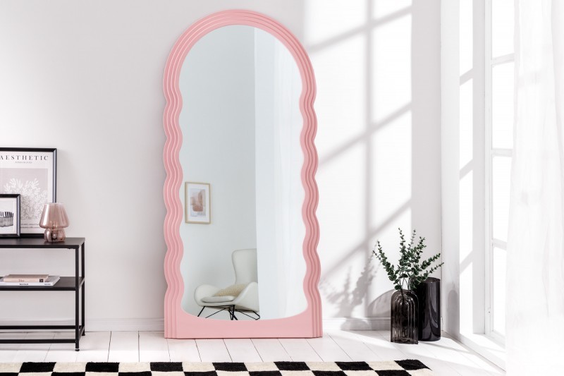 Estila Art deco moderné vysoké zrkadlo Swan s vlnitým rámom v pastelovej ružovej farbe 160cm