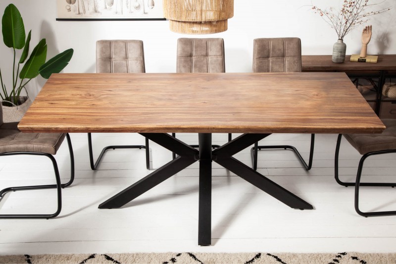 Estila Masívny jedálenský stôl Cosmos z dreva sheesham hnedej farby s čiernymi nohami z kovu 200cm