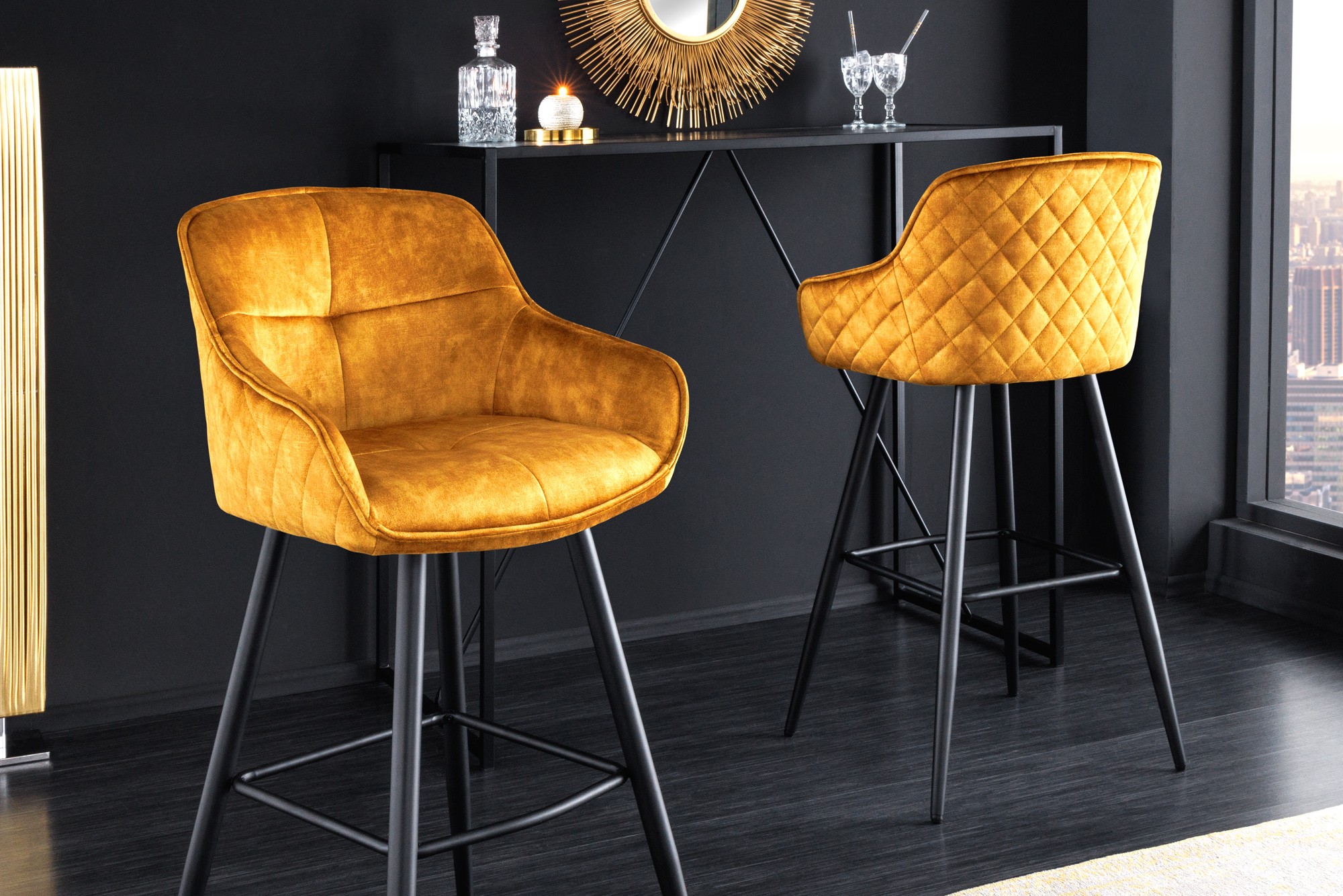 Estila Dizajnová industriálna barová stolička Rufus so žltým čalúnením a čiernou konštrukciou z kovu 100cm