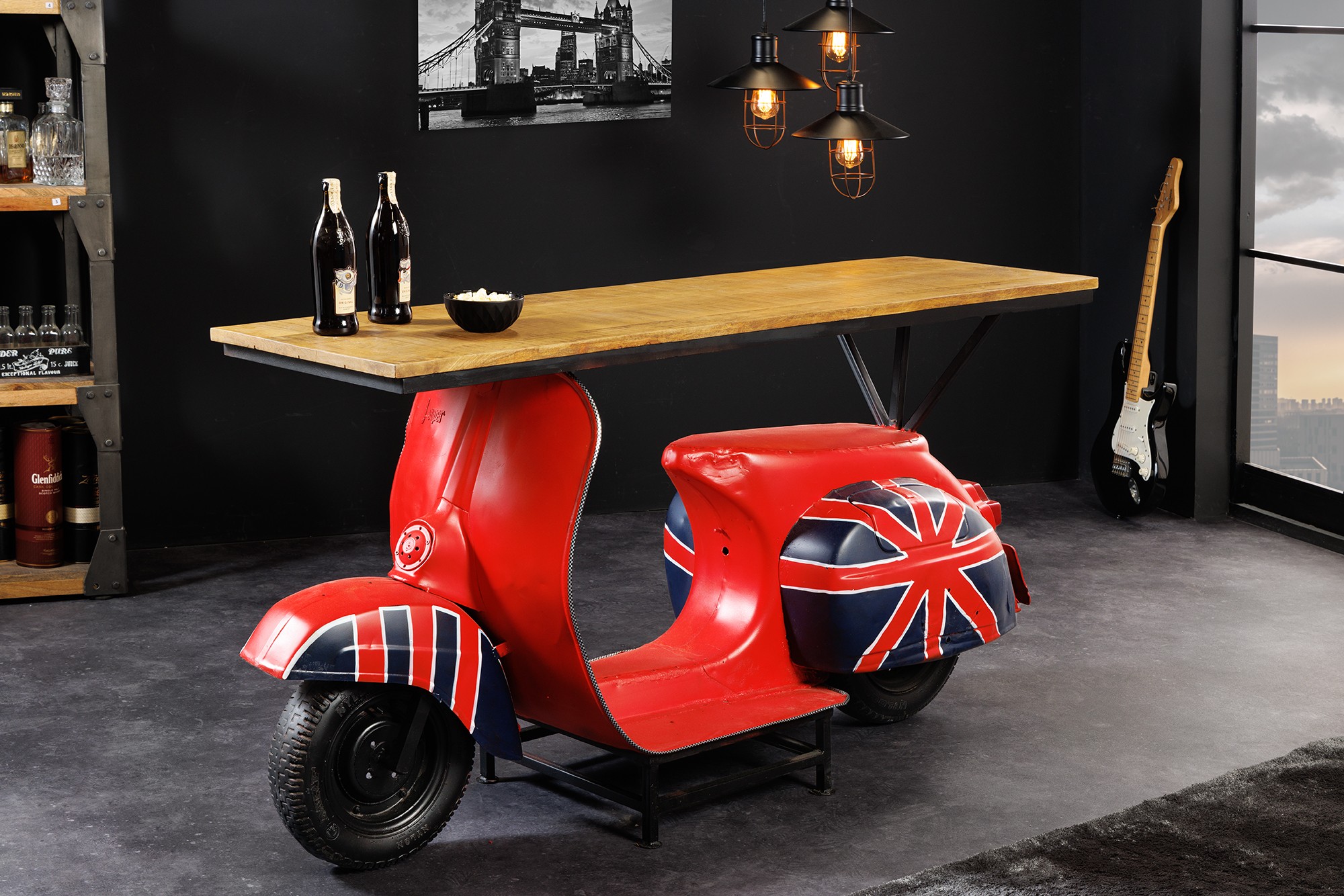 Estila Moderný barový pult London z masívneho dreva a s podstavou v tvare motocykla s motívom Anglicka 174cm
