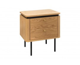 Moderný art deco obdĺžnikový príručný stolík Maderia z dubovej dyhy v naturálnej svetlej hnedej farbe s dvomi zásuvkami so zlatou úchytkou a drážkovaným vertikálnym reliéfom na stranách so štyrmi štíhlymi nohami z kovu v matnej čiernej farbe