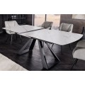 Luxusný rozkladací industriálny mramorový biely jedálenský stôl Marbleux s čiernymi kovovými nohami a oblými rohmi 230 cm