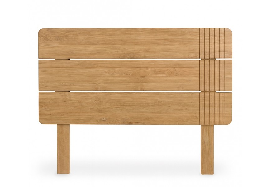 Luxusné moderné čelo postele Riga z masívneho teakového dreva v svetlej hnedej farbe s tromi vertikálnymi latkami so zaoblenými rohmi s vyrezávaným lineárnym reliéfom na ľavej strane