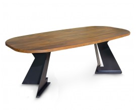 Luxusný dizajnový masívny jedálenský stôl Treviso s oválnou vrchnou doskou z mangového dreva v naturálnej medovej hnedej farbe s výraznou kresbou letokruhov s dvomi nohami z kovu v čiernej farbe s pôdorysom v tvare V