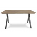 Luxusný industriálny obdĺžnikový jedálenský stôl Jersey s masívnou hnedou doskou s dizajnovými nohami z čierneho kovu 140 cm