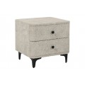 Dizajnový štvorcový art deco nočný stolík Lanc s poťahom z buklé v béžovej sivej farby s dvoma zásuvkami a čiernymi okrúhlymi úchytkami s kovovými čiernymi nožičkami
