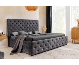 Moderná tmavá sivá zamatová manželská posteľ Kreon s úložným priestorom a prešívaním s gombíkmi v chesterfield štýle 200 cm