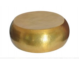 Etno glamour zlatý konferenčný stolík Hammerblow z kovu v lesklom zlatom prevedení s vybíjaným bodovým zdobením so vzorom kružníc