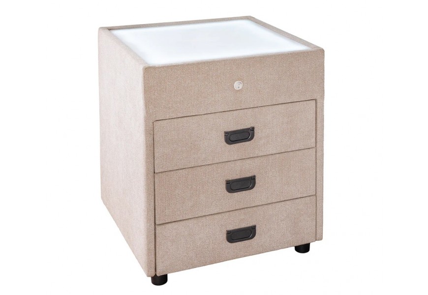 Moderný dizajnový čalúnený nočný stolík Aluro so štvorcovou bielou vrchnou doskou s LED podsvietení s meniteľnou farebnosťou s tromi zásuvkami so zamatovým poťahom v béžovej farbe so štyrmi čiernymi nožičkami