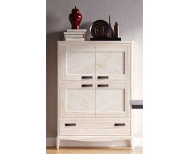 Luxusn&yacute; vidiecky obdĺžnikov&yacute; pr&iacute;born&iacute;k Quebec s patinou a meden&yacute;mi &uacute;chytkami so z&aacute;suvkou a &scaron;tyrmi dvierkami 142 cm