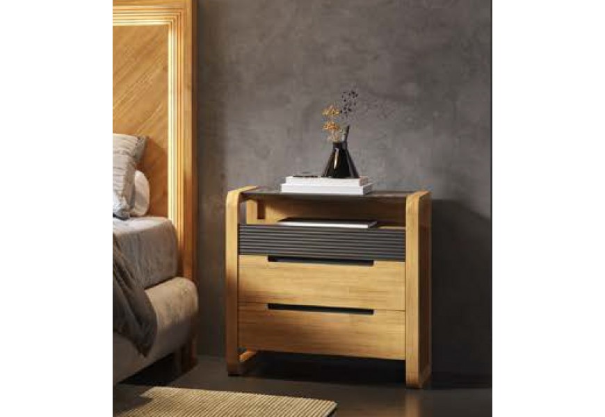 Luxusn&yacute; art deco nočn&yacute; stol&iacute;k Berna s mramorovou doskou a dvomi z&aacute;suvkami s vr&uacute;bkovan&yacute;m panelom 65 cm