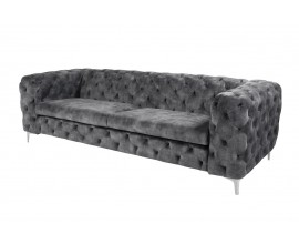 Luxusn&aacute; chesterfield trojmiestna sedačka Modern Barock v tmavosivej farbe so zamatov&yacute;m poťahom 240 cm