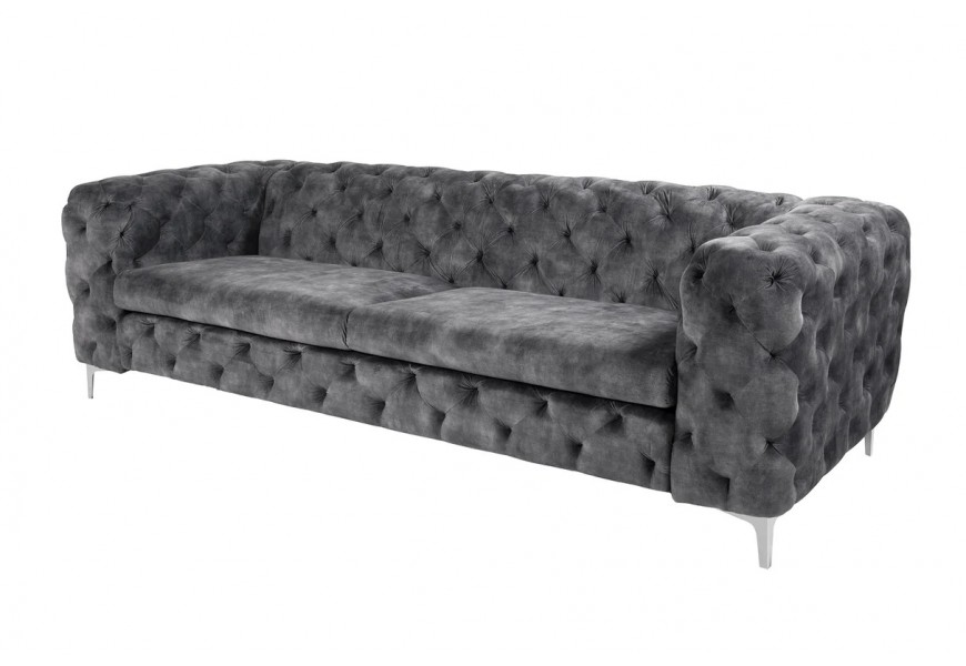 Luxusn&aacute; chesterfield trojmiestna sedačka Modern Barock v tmavosivej farbe so zamatov&yacute;m poťahom 240 cm