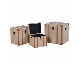 Vintage sada troch obdĺžnikov&yacute;ch truhl&iacute;c Ireta s pleten&yacute;m hned&yacute;m poťahom a hned&yacute;mi koženkov&yacute;mi p&aacute;smi s čiernymi vn&uacute;trom 50 cm