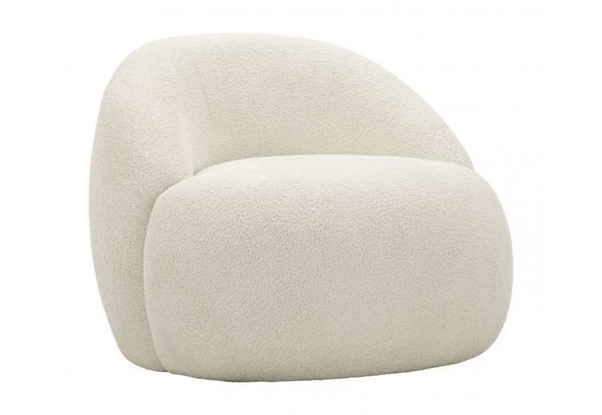 Moderné art deco biele kreslo Berry s čalúnením s poťahom s vysokým vlasom so zaoblenými prednými rohmi a poloblúkovou chrbtovou opierkou bez nožičiek a bočných opierok