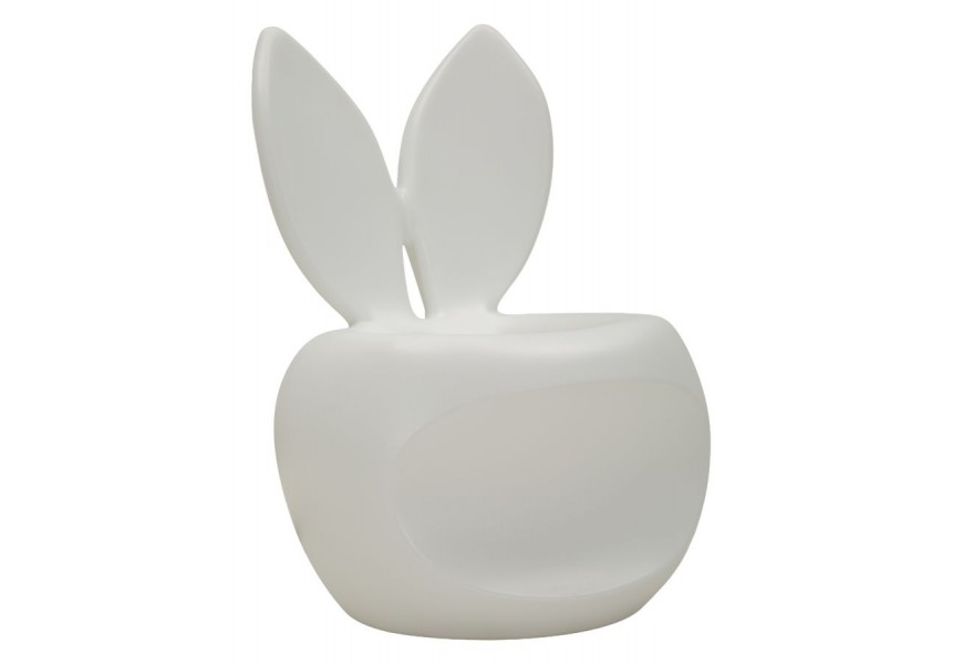 Dizajnová okrúhla taburetka Genny v bielej farbe s hladkým matným povrchom bez bočných opierok s opierkou chrbta v podobe zajačích uší