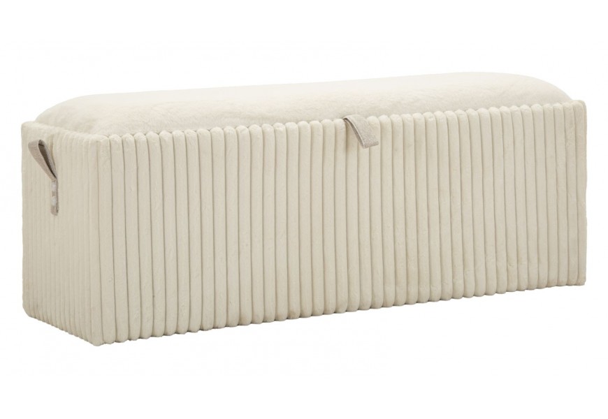 Moderná art deco lavica Minna s bielym kožušinovým poťahom s krémovým nádychom z mikrovlákna s odnímateľným vekom a úložným priestorom vo vnútri s vertikálnym prešívaním po obvode s rebrovaným dizajnom