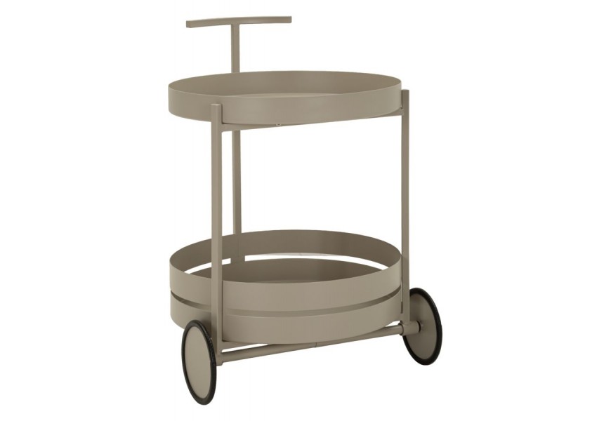 Dizajnový servírovací vozík Satre v okrúhlom tvare z kovu v hnedej farbe na dvoch kolieskach a dlhou úzkou úchytkou s policou s vyvýšenými okrajmi