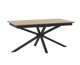 Modern&yacute; dizajnov&yacute; obdĺžnikov&yacute; rozkladac&iacute; st&ocirc;l Holstebro s podstavou z kovu v čiernej farbe so &scaron;tyrmi nohami s prekr&iacute;žen&yacute;m dizajnom a doskou vo svetlom hnedom dubovom preveden&iacute;