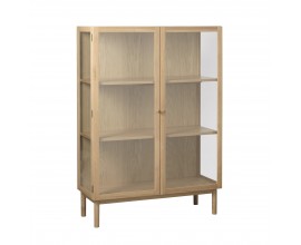 &Scaron;kandin&aacute;vska vitr&iacute;na Viggo s tromi policami a sklenen&yacute;mi dvojit&yacute;mi dvierkami v svetlom hnedom dubovom preveden&iacute; 140 cm