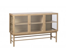 &Scaron;kandin&aacute;vsky trojdverov&yacute; presklen&yacute; pr&iacute;born&iacute;k Viggo v svetlom dubovom hnedom preveden&iacute; na vy&scaron;&scaron;&iacute;ch nožičk&aacute;ch 140 cm