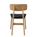 Modern&aacute; dizajnov&aacute; jed&aacute;lensk&aacute; stolička Vimo so svetl&yacute;m hned&yacute;m dubov&yacute;m r&aacute;mom a čiernym kožen&yacute;m sedadlom 46 cm