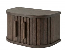 Retro dizajnov&yacute; n&aacute;stenn&yacute; nočn&yacute; stol&iacute;k Alborg polobl&uacute;kov&eacute;ho tvaru s posuvn&yacute;mi dvierkami v tmavom hnedom dubovom preveden&iacute; 40 cm