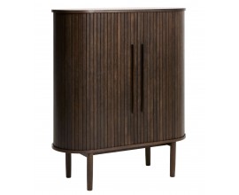 Retro ov&aacute;lna barov&aacute; skrinka Alborg s dvomi posuvn&yacute;mi lamelov&yacute;mi dvierkami v tmavom hnedom dubovom preveden&iacute; 118 cm