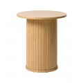 Retro svetlý hnedý dubový príručný stolík Bornholm s hladkou okrúhlou doskou a valcovitou nohou s vertikálnym lamelovým obkladom