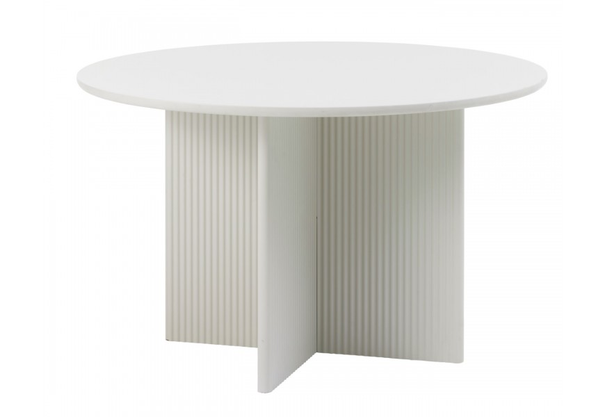 Moderný jedálenský stôl Hvidea a hladkou okrúhlou vrchnou doskou so štyrmi plnými nohami v tvare X s plastickým rebrovaným dekorom v štýlovom odtieni greige v sivobéžovej farbe