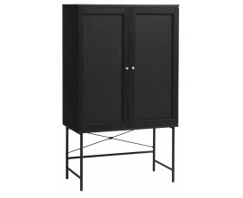 Industri&aacute;lne retro čierna barov&aacute; skrinka Malmo s dvojit&yacute;mi dvierkami s ratanov&yacute;m v&yacute;pletom a zlat&yacute;mi &uacute;chytkami 135 cm