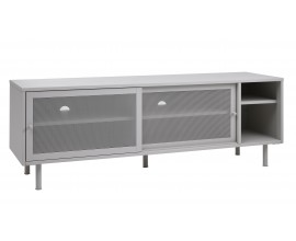 Industri&aacute;lny telev&iacute;zny stol&iacute;k Vejle z kovu vo svetlom b&eacute;žovo-sivom preveden&iacute; v odtieni greige s &uacute;ložn&yacute;m priestorom s dvomi otvoren&yacute;mi policami a dvojit&yacute;mi posuvn&yacute;mi dvierkami s perforovan&yacute;m dizajnom
