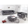 Luxusn&eacute; chesterfield kreslo Modern Barock v tmavosivej farbe so zamatov&yacute;m poťahom a strieborn&yacute;mi nožičkami z kovu 120 cm 