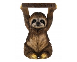 Dizajnový okrúhly príručný stolík Tierra Glam v tvare sediaceho leňochoda s hornou doskou imitujúcou prierez kmeňa stromu 51 cm 