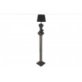 Dizajnová stojaca lampa Antica v čiernej farbe so starožitným patinovaným efektom s okrúhlym tienidlom z textilu s nohou v tvare antického stĺpa s dekoratívnym prvkom v podobe Michelangelovej busty Dávida