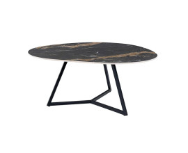 Moderný čierny konferenčný stolík Ceramia s keramickou doskou organického tvaru s hnedou kresbou a kovovou podstavou 90 cm