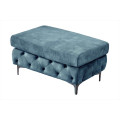 Dizajnová glamour zamatová taburetka Modern Barock v petrolejovej modrej farbe s obdĺžnikovým hladkým sedadlom a chesterfield prešívaním na bokoch so štíhlymi čiernymi nožičkami